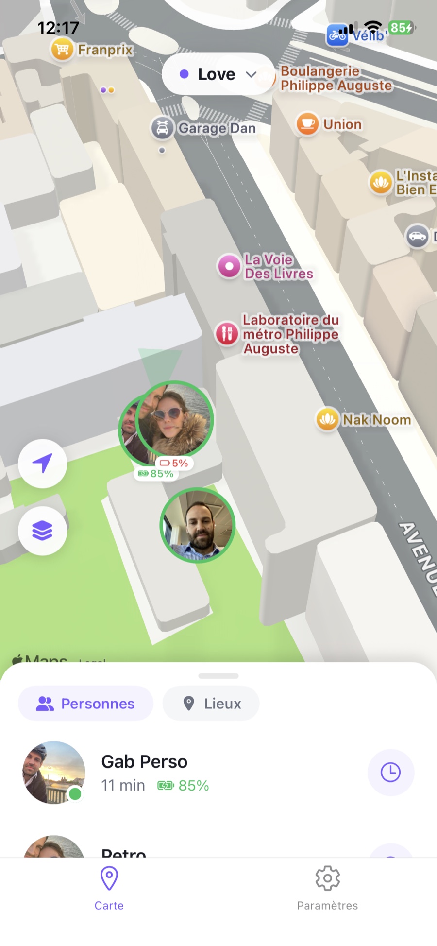 Carte Familapp montrant la position des membres de la famille